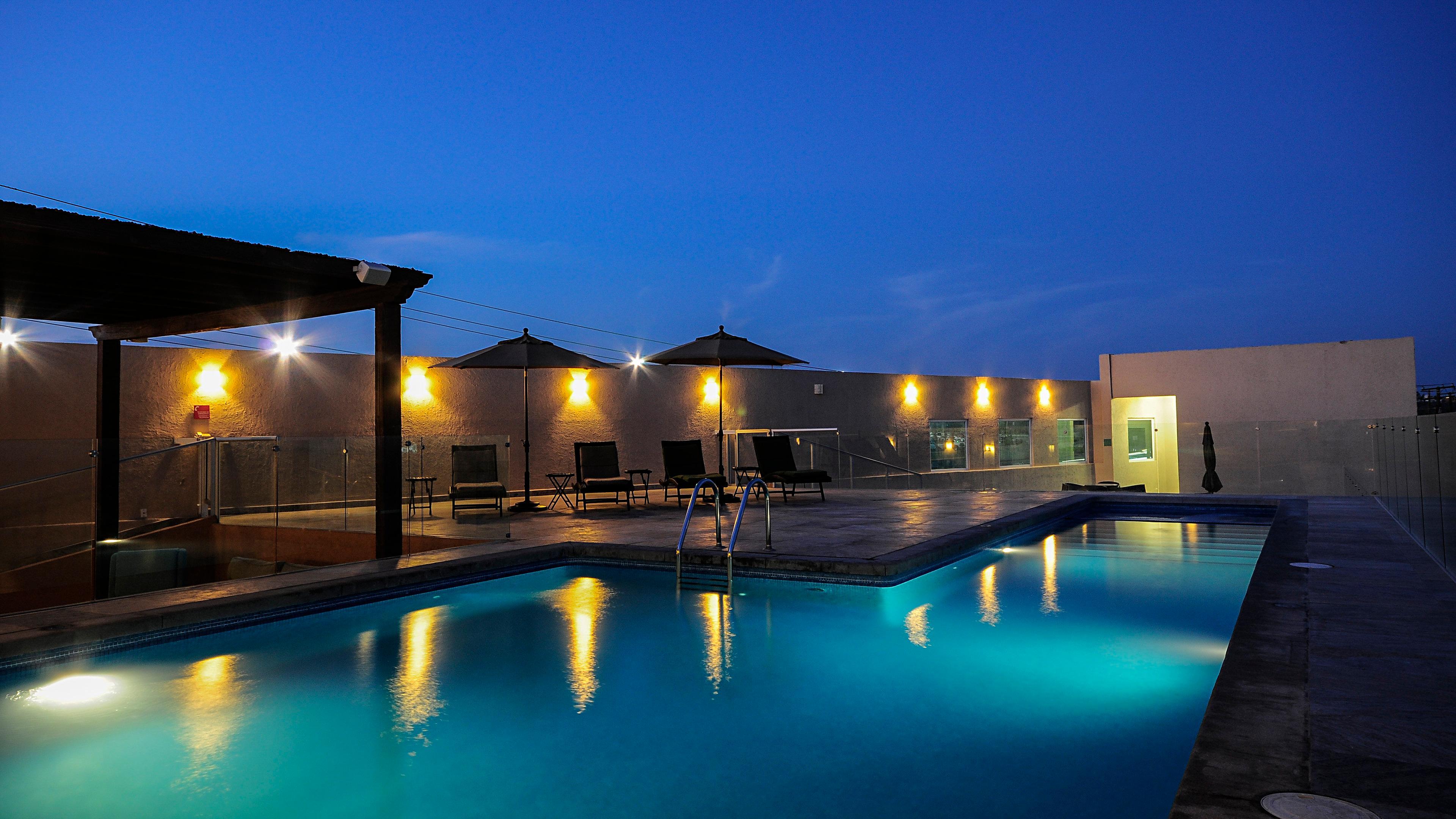 Holiday Inn Express Cabo San Lucas By Ihg Exterior photo